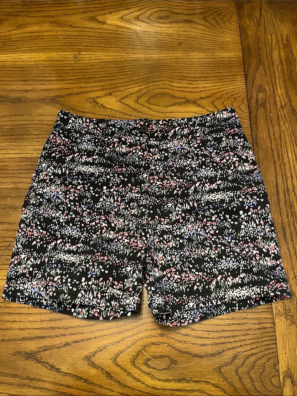 Talbots Black Floral Print Shorts, size 10